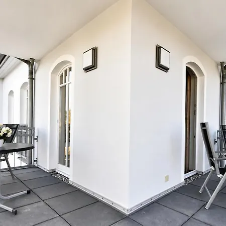 Strandpalais 08 *